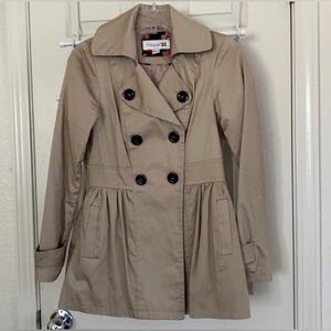 FOREVER 21 Double Breasted Trench Coat
